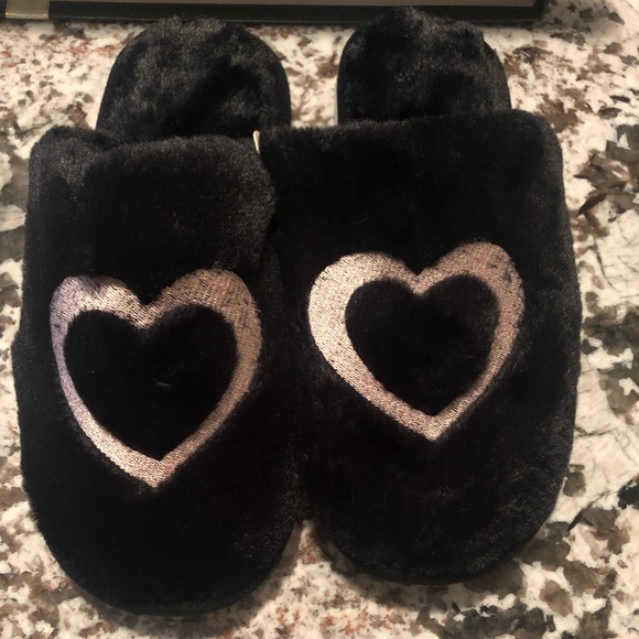 Heart Slippers - Picture 1 of 3